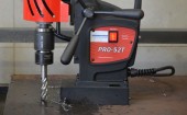 Tapping-blind-holes-up-to-M20.jpg